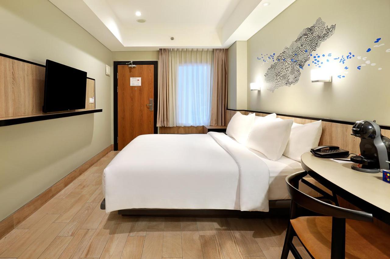 Swiss-Belinn Wahid Hasyim Джакарта Екстериор снимка